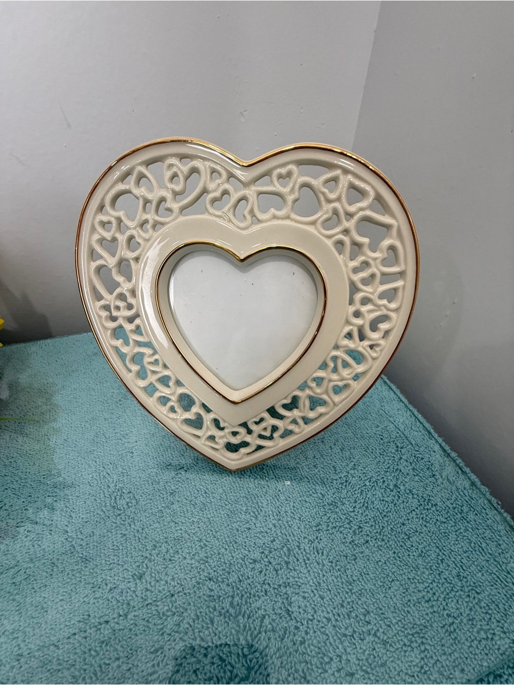 Lenox Cream and Gold Heart Ceramic Wall Mirror
